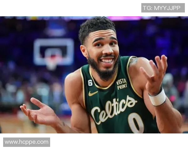 球迷炸锅:塔图姆这一行为引热议! 球迷炸锅:塔图姆这一行为引热议!