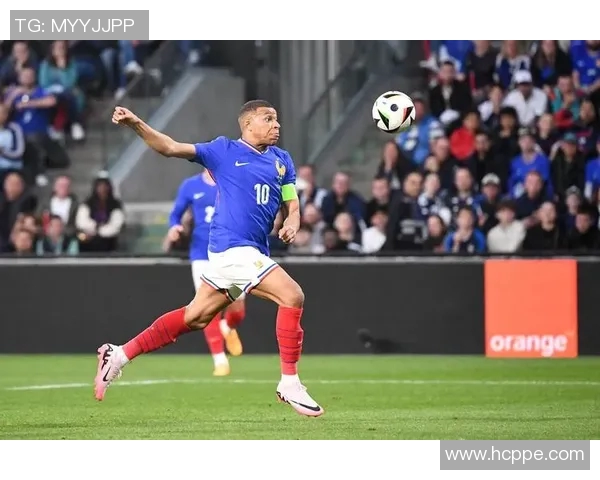 姆巴佩亲口承认曾认真考虑离开球队未来引发球迷广泛热议 姆巴佩亲口承认曾认真考虑离开球队未来引发球迷广泛热议